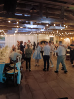 /album/svadby-v-roku-2025/img-20250607-194433-jpg/